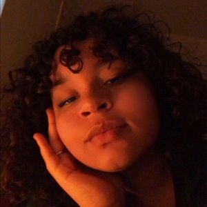 Meet your Posher, Aliah